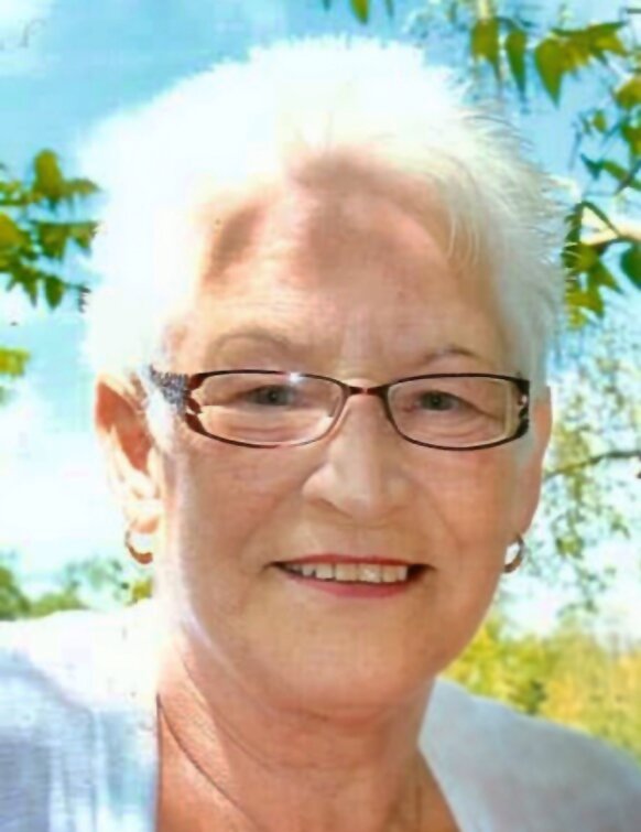 Bonnie "Eve" Henderson